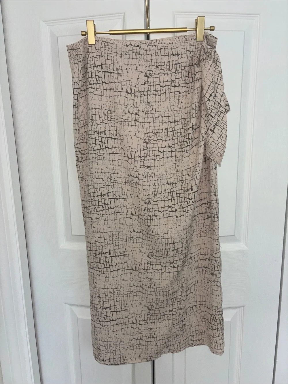 Tyche Beige and Black Patterned Midi Skirt